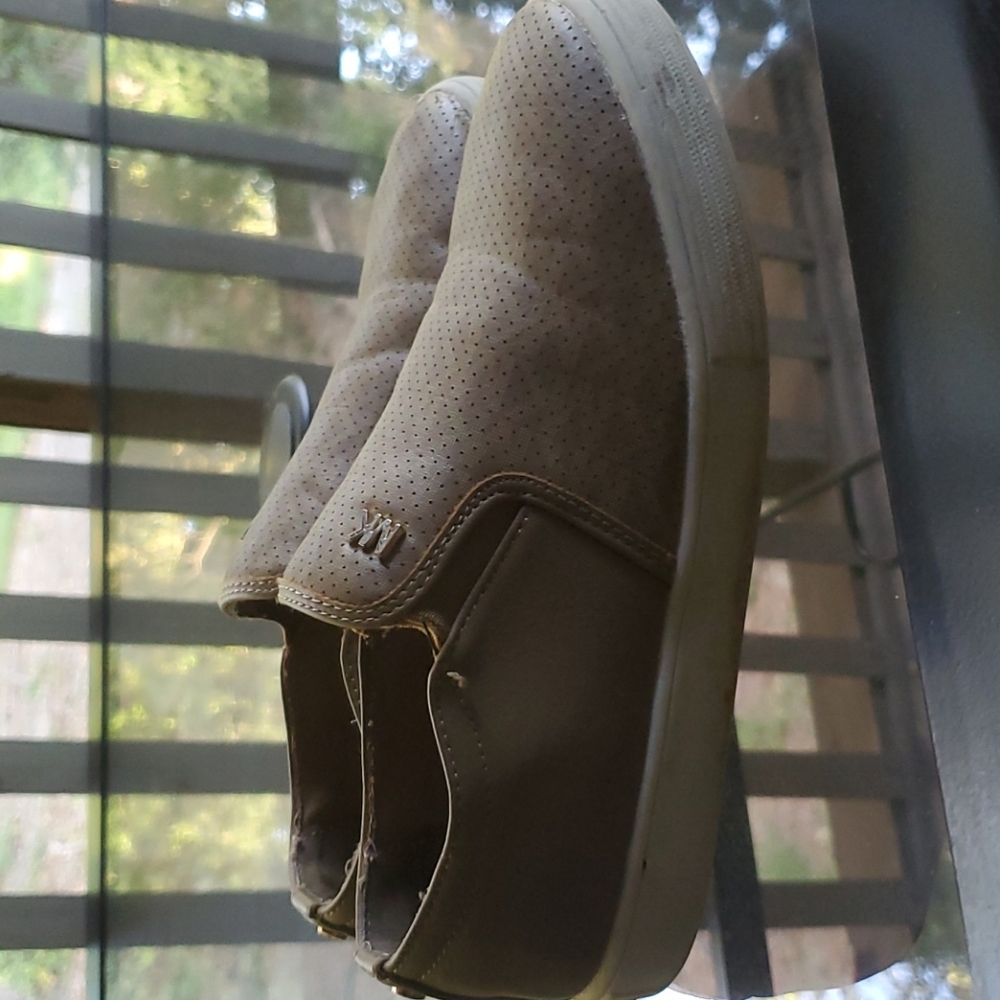 Micheal Kors Shoes - Picture 3 of 3